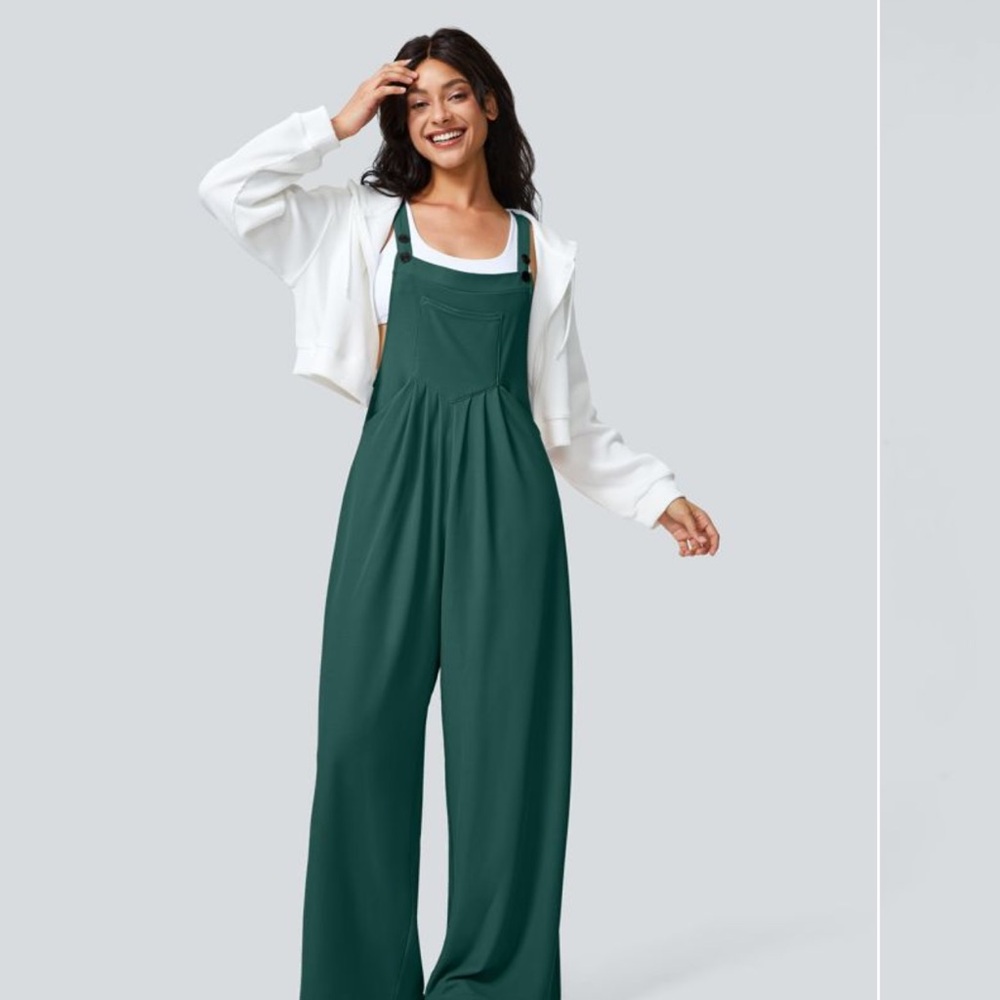 HALARA Green Wide-Leg Jumpsuit with Square Neckline